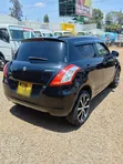 Suzuki Swift 2013 Nyeusi - 3