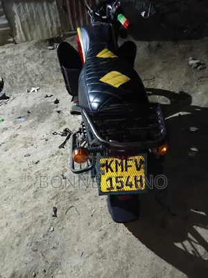 TVS HLX 125 2021 Red