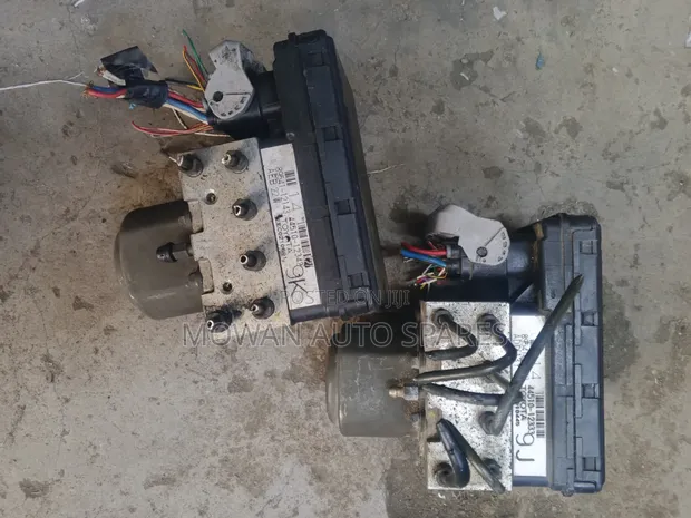 ABS Motor ya Toyota Iliyotumika - 1