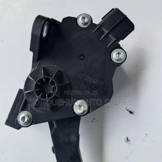 Genuine Toyota Landcruiser 2016 Accelerator Pedal Sensor - 1