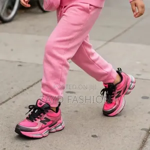 Viatu Vipya vya Watoto vya New Balance 2000 Nyeusi