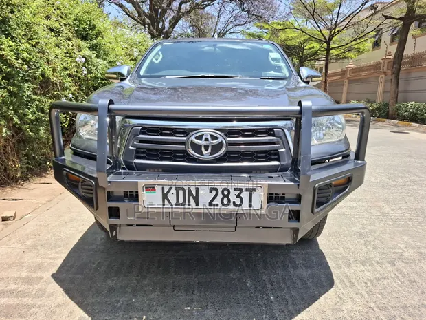 Toyota Hilux Revo Double Cab Diesel 2.4 AWD 2017 - 1
