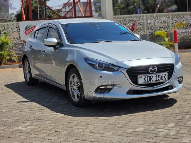 Mazda Axela 2017 Silver - 1