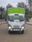Isuzu NMR 2022 White - 1