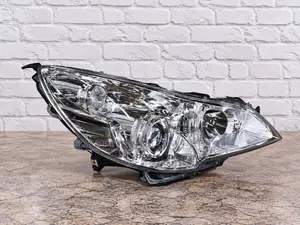 Depo Headlight ya Subaru Legacy Outback (2010-2012) - HID