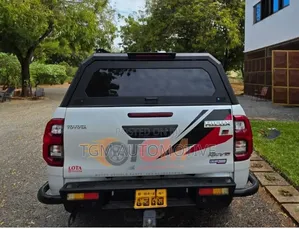 Kifuniko cha Pickup cha Chuma cha Heavy-Duty Kisicho na Maji - Kipya Kabisa