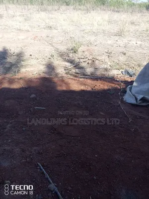 Konza Block 5 Area: Prime 3.5 Acres, 7km off Mombasa Road