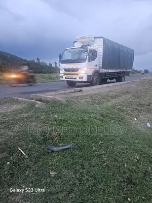 Riotech Enterprise: Huduma za Usafirishaji na Logistics