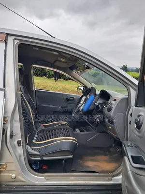Nissan Advan 2008 Silver