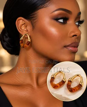 Chic Gold Earrings