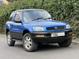 Toyota RAV4 1998 Bluu