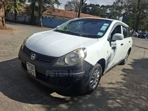Nissan Advan 2013 White