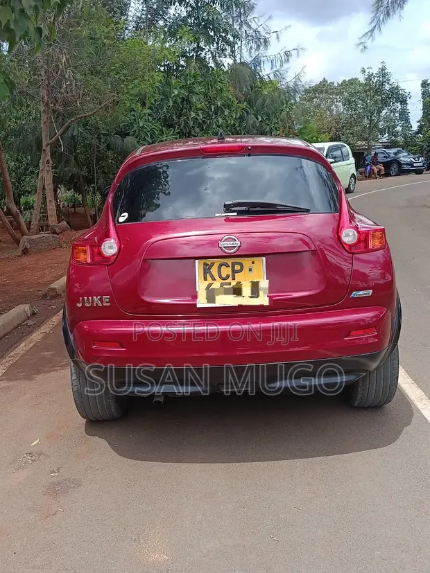 Nissan Juke 2011 Red - 1