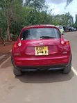 Nissan Juke 2011 Red - 1