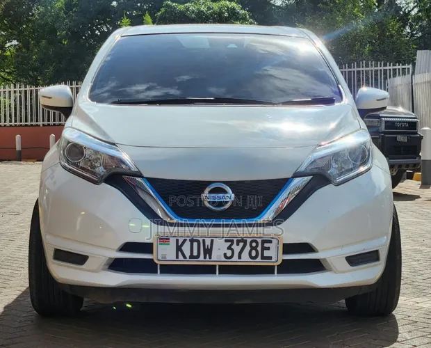 Nissan Note e-Power 2018 White - 1