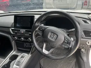 Honda Accord Hybrid 2020 - Nyeupe
