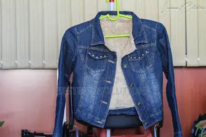 Jaketi ya Denim ya Unisex - Imevaliwa