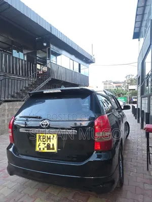 Toyota Wish 2005 Nyeusi