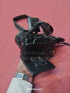 Nikon Coolpix B500 Kamera ya Dijitali