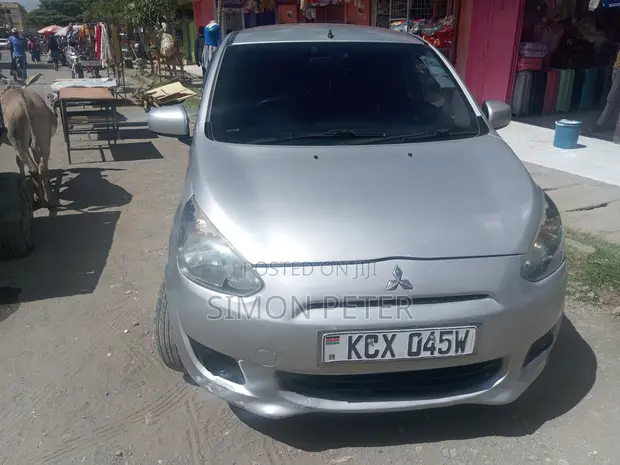 Mitsubishi Mirage 2012 Silver - 1