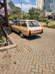 Peugeot 504 2000 Beige - 2