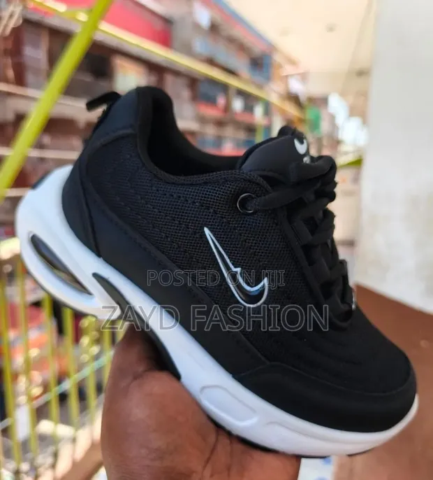 Kids Black Nike Air Max Sneakers - 1