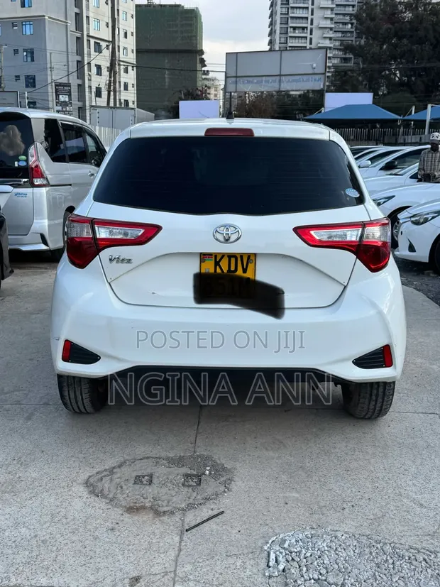 Toyota Vitz 2018 White - 1