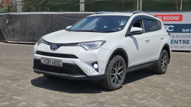 Toyota RAV4 2015 White - 1