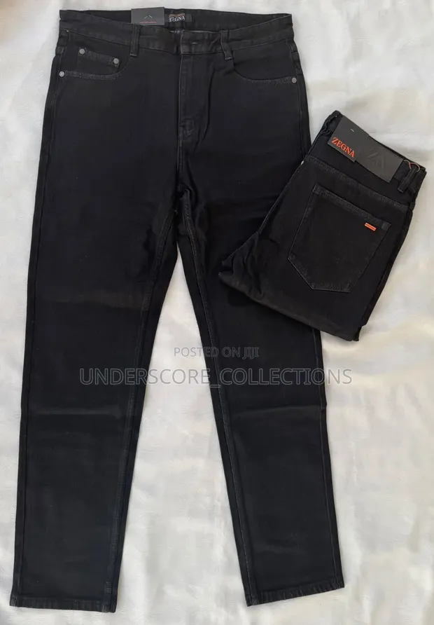 Men's Free Fitting Straight Jeans - 1