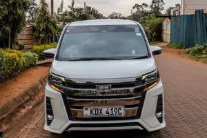 Toyota Noah 2.0 FWD (7 Seater) 2018 White
