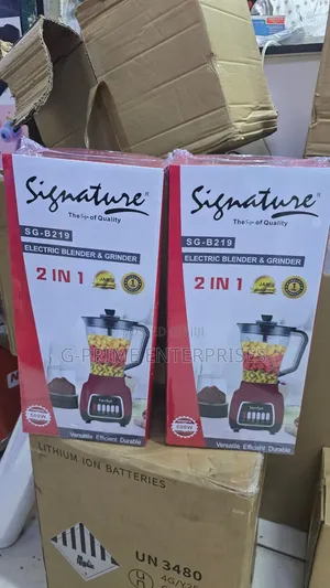 Signature Housewares Blender 2-in-1