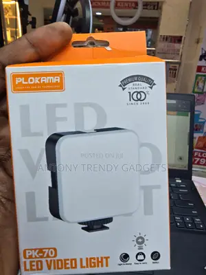 Plokama PK-70 Portable LED Camera Light