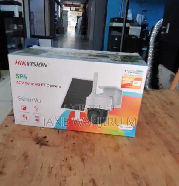 Hikvision 8MP 4G Solar Dual-Lens PT Camera - 1
