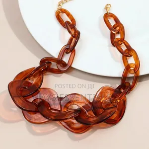Acrylic Curb Chain Necklace