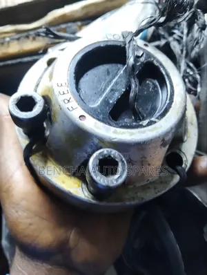 Nissan Patrol Y61 Free Hub