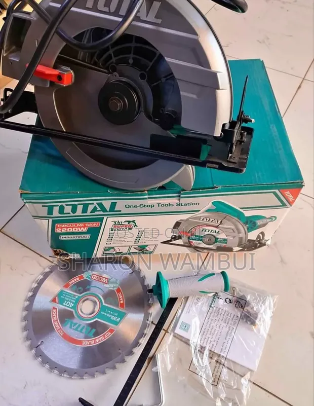 Total 1200W Circular Saw - 1