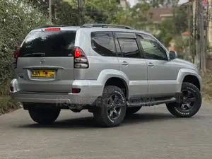 Toyota Land Cruiser Prado 2003 Nyeupe