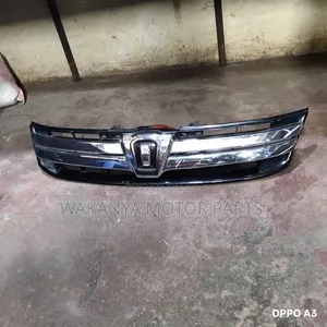 Toyota ISIS 2010 Grille - Halisi kutoka Japan