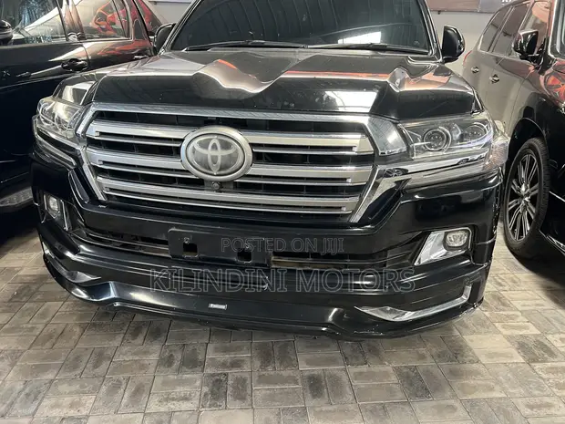 Toyota Land Cruiser 2017 Nyeusi - 1
