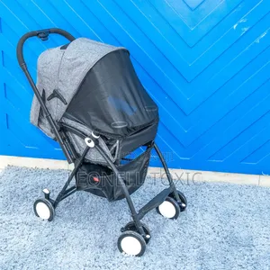 Babytrend Stroller ya Mtoto