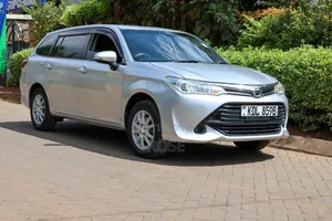 Toyota Corolla Fielder 2015 Kijivu