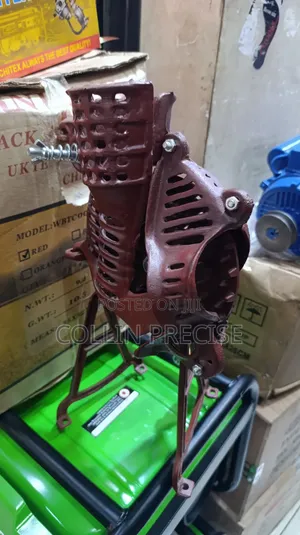 Mashine Mpya ya Kutwangia Mahindi ya Mkono
