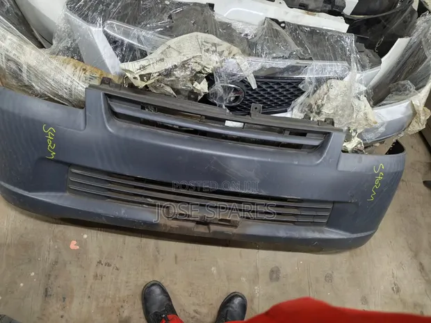 Toyota Townace Front Bumper - 1