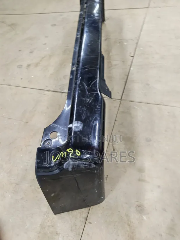 Kia Sorento Side Skirt (Used) - 1