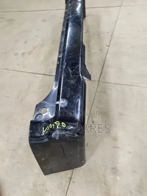 Kia Sorento Side Skirt (Used)