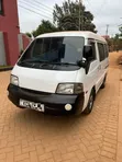 Nissan Vanette 2009 Nyeupe - 1