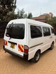 Nissan Vanette 2009 Nyeupe - 5
