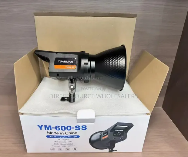 YUANMAN YM-600-SS LED Video Light (Warm to Cool) - 1