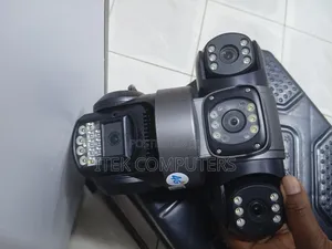 Kamera ya CCTV ya Solar 4G yenye Lensi Tatu kwa Ufuatiliaji wa Mbali