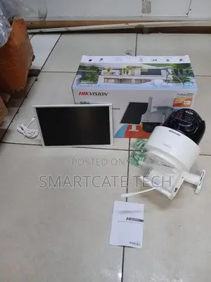 Kamera ya Usalama ya Hikvision ya 4MP yenye Solar
